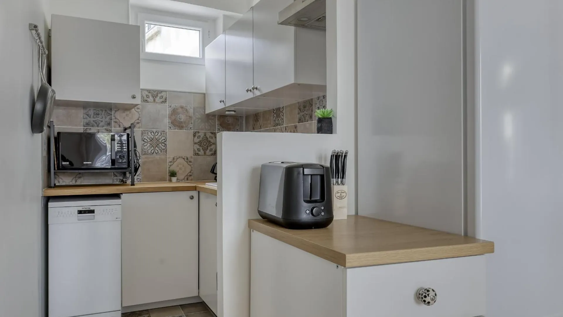 Apartament Tranquil Heaven Up To 4 Guests - Heart Of 07