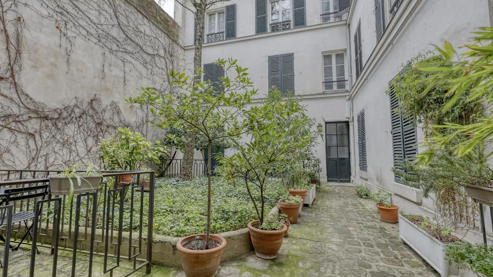 Tranquil Heaven Up To 4 Guests - Heart Of 07 Apartment
