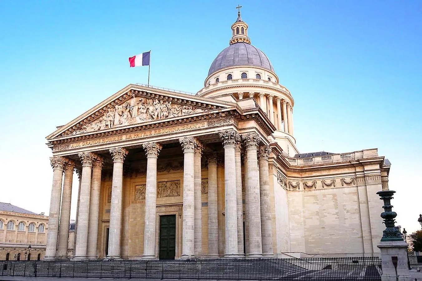 Appartement Tranquil Heaven Up To 4 Guests - Heart Of 07 Paris